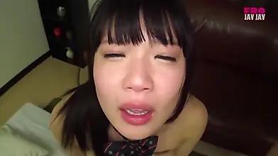 Riho.r.a, uma dedicada companheira japonesa, aprofunda os laços em um ménage à trois sem censura.