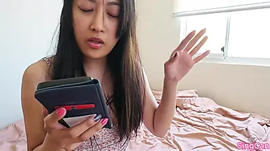 Pinay amadora para de cantar para transar com o namorado de pau grande.