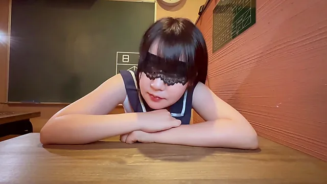 Japon amatör, samimi ev yapımı oral seks videosunu paylaştı.