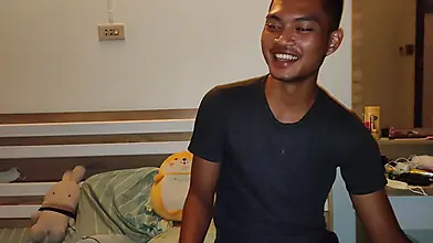 泰国少女肛交第一视角，玩具和捆绑