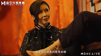 MILF Haruka erhält eine intime chinesische Massage