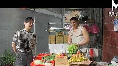 Brunette MILF cheats on hubby with a gruff vegetable vendor