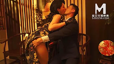 Sultry Chinese MILF enjoys a sensual massage