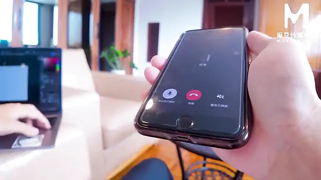 Sevimli Japon Ev Sahibi Kiracısını Baştan Çıkarıyor